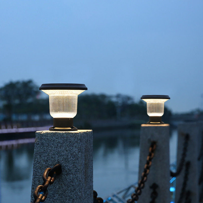                  Aluminum Die Cast PC Shade Outdoor Water Proof Fence Solar LED Garden Gate Pillar Light             