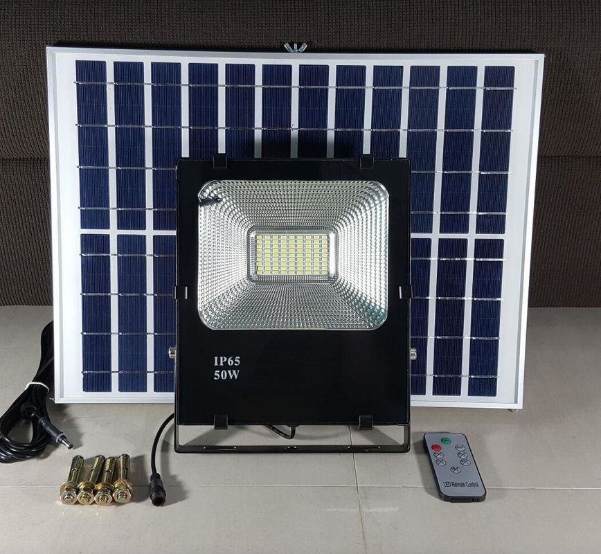 Прожектор СИД солнечной энергии Synsvo с решетки со светом афиши датчика 500W солнечным