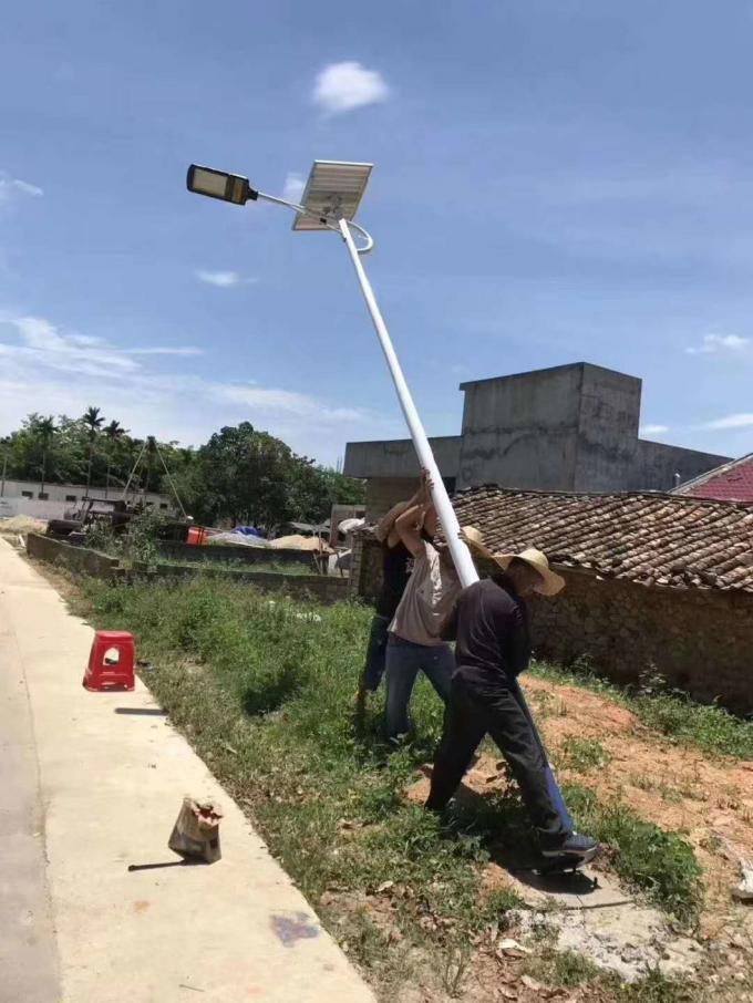 Все в 2 солнечных светах дороги СИД уличных светов 60W 100W 300W 500W солнечных